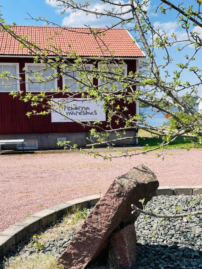 Trehoerna Waerdhus & Vandrarhem Trehorna Extérieur photo